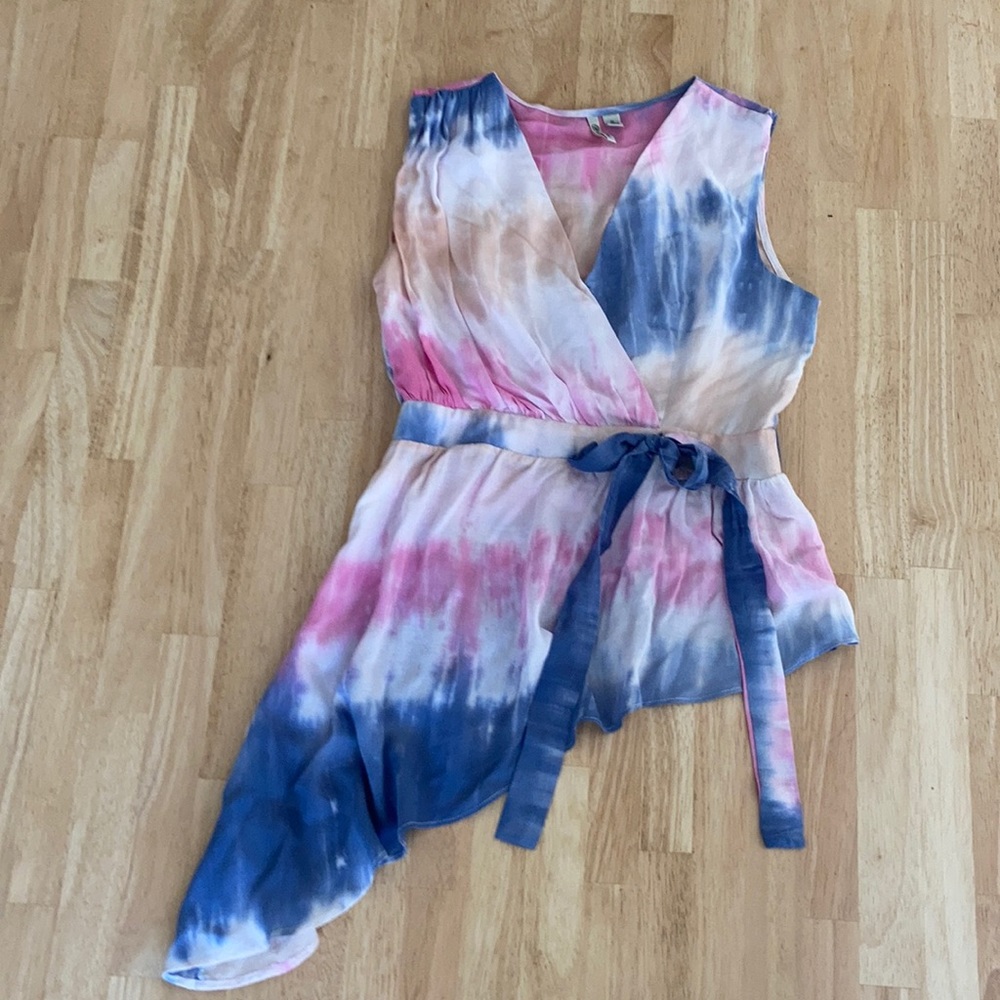 Versions tie dye sleeveless top